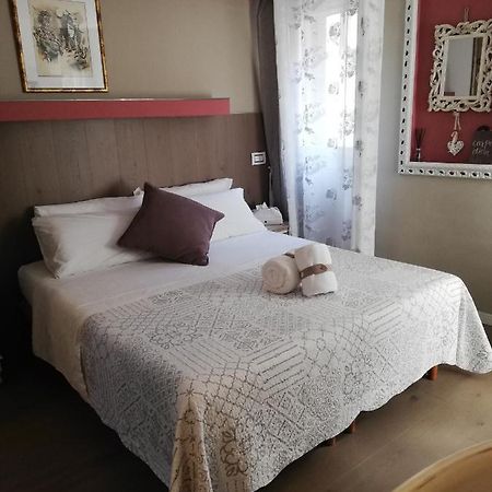 B & B San Domenico Кьоджа Экстерьер фото